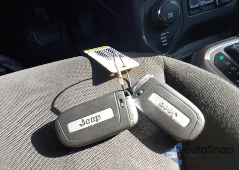 2016 Jeep Renegade Latitude z USA, uszkodzony, nr VIN ZACCJBBT3GPC87853